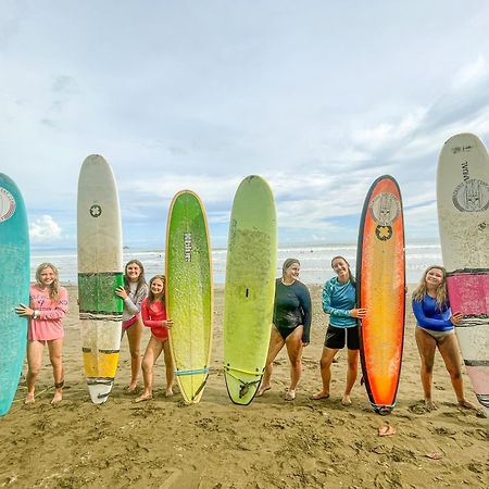 Nomadic Surf Camp Hostel Uvita Exterior photo