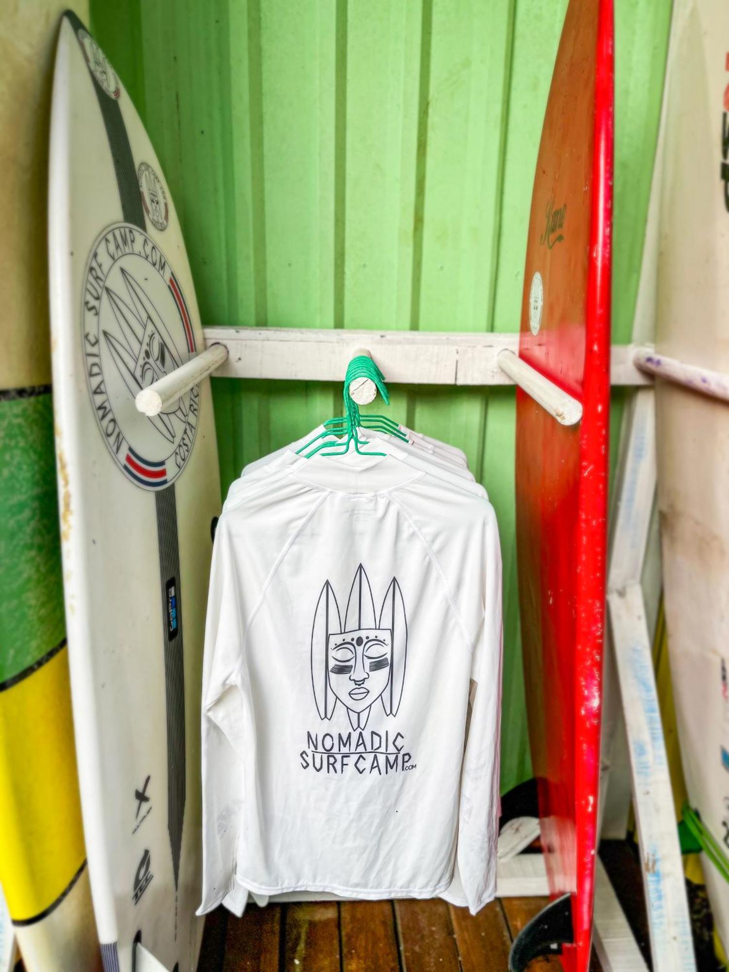 Nomadic Surf Camp Hostel Uvita Exterior photo