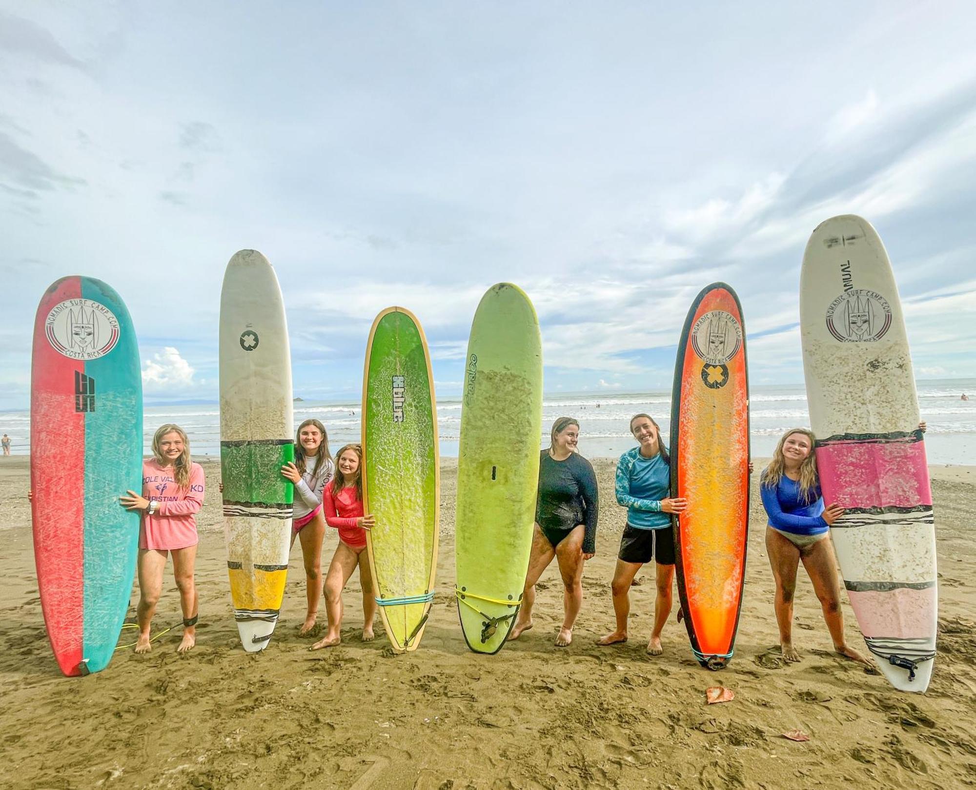 Nomadic Surf Camp Hostel Uvita Exterior photo